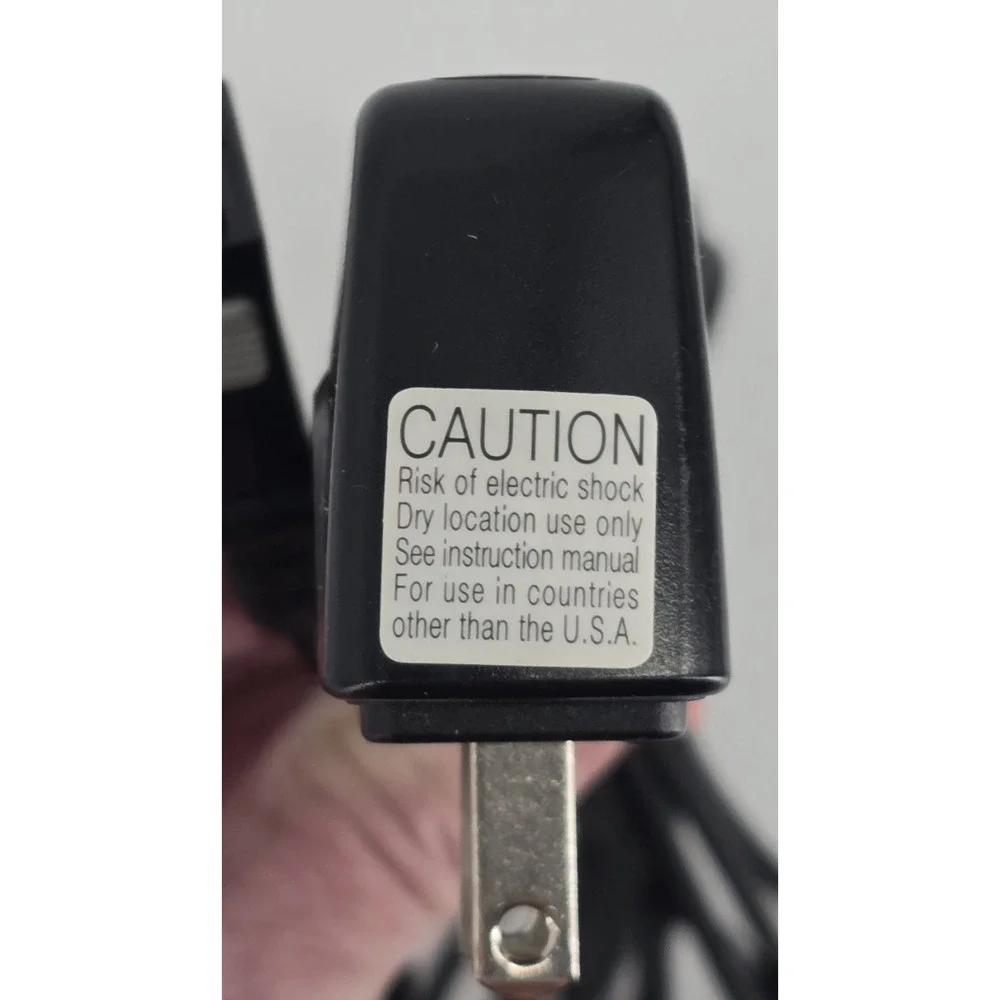 Genuine Original LG TA-P01WR Power Supply AC Adapter Charger Output DC 5V 1A